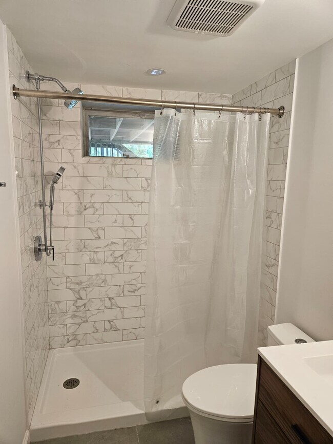 Foto del edificio - 21 Hall Ave