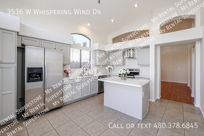 Foto del edificio - 3536 W Whispering Wind Dr
