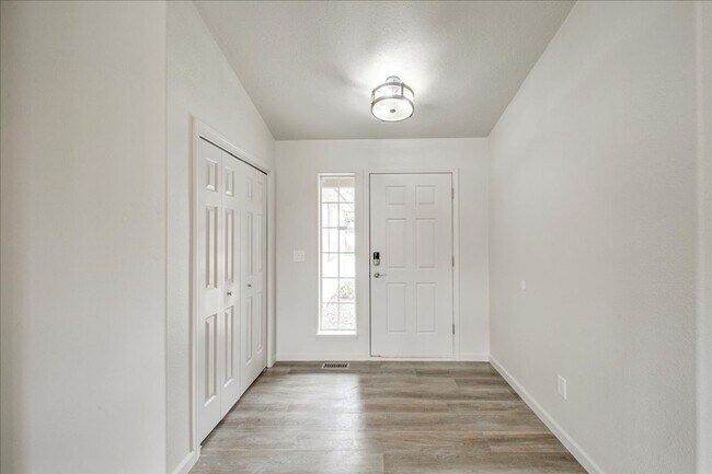 Foto del edificio - Beautifully Remodeled Home in Northwest Meridian