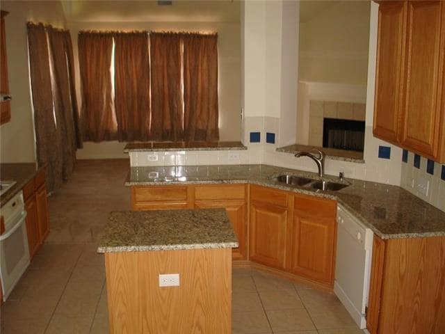 Building Photo - 2416 Brycewood Ln