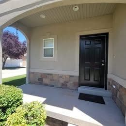 Building Photo - 5223 Dove Creek Ln