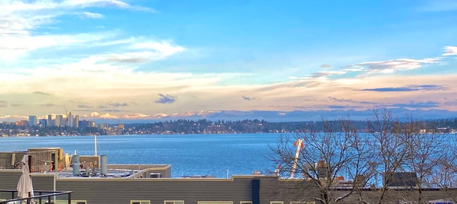 Foto del edificio - 110 Erie Ave