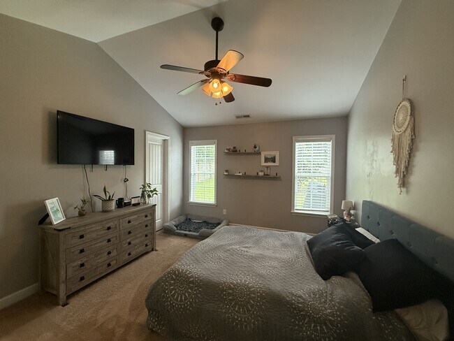 Building Photo - 508 Jasmine Ln
