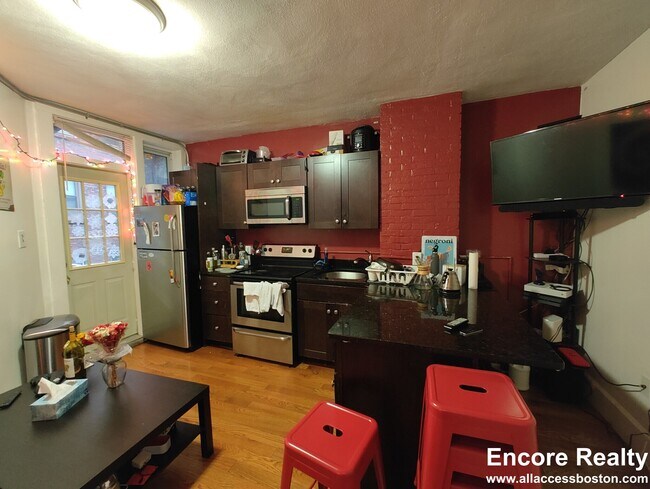 Foto del edificio - 161 Endicott St