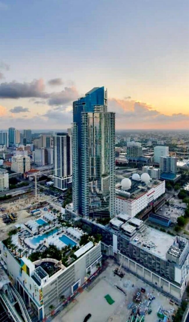 Foto del edificio - 851 NE 1st Ave