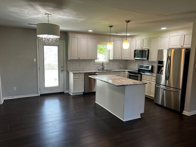 Foto del edificio - Maryville 37803 - 3 bedroom, 2 bath home -...