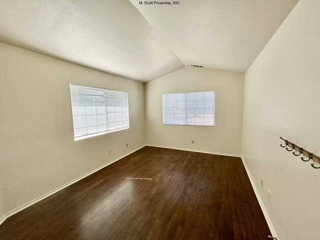 Building Photo - 1779 Birch Ct