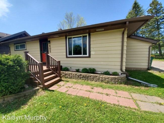 Building Photo - 3 br, 2 bath House - 605 Blackman Avenue
