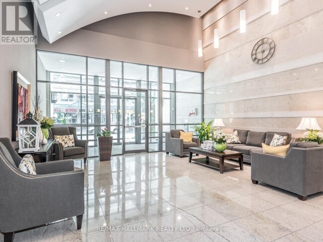 Building Photo - 18 Spring Garden Ave