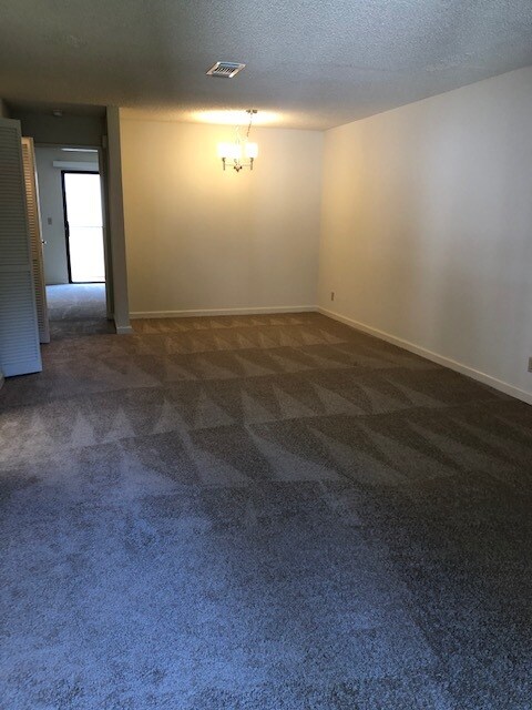 Foto del edificio - 609 San Conrado Ter