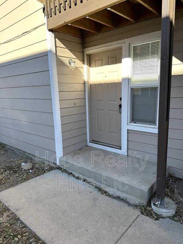 Building Photo - 1161 Mazatlan Cir