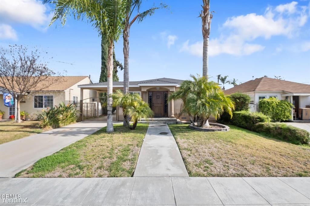 Foto principal - 3 br, 2.5 bath House - 1306 N Griffith Par...