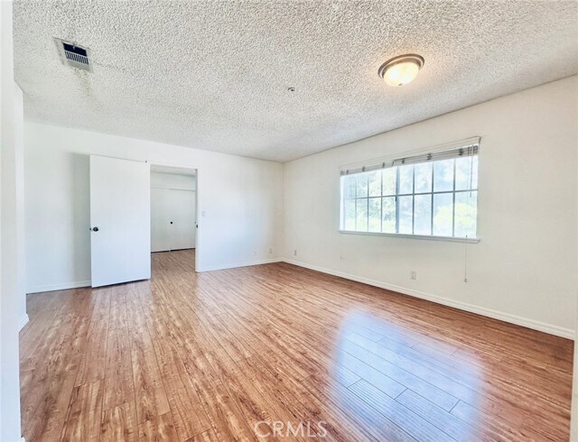 Foto del edificio - 241 Monterey Rd