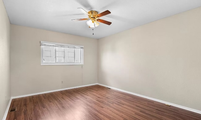 Photo - 1815 S Deframe St Townhome