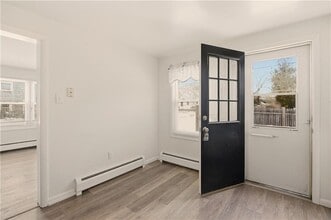 Building Photo - 1 Aquidneck Dr