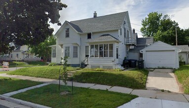 Building Photo - 1627 S 11th St