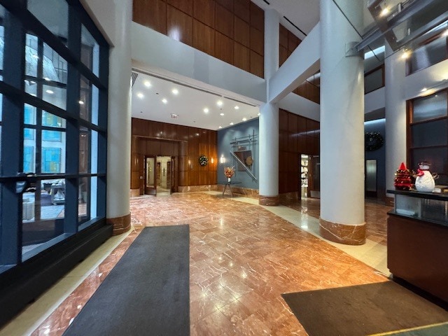 Building Photo - 211 E Ohio St