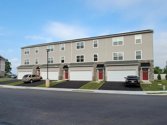 Foto del edificio - This end unit Temple townhouse