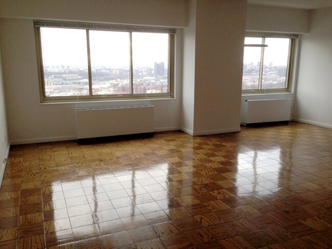 Building Photo - 2602 Netherland Ave