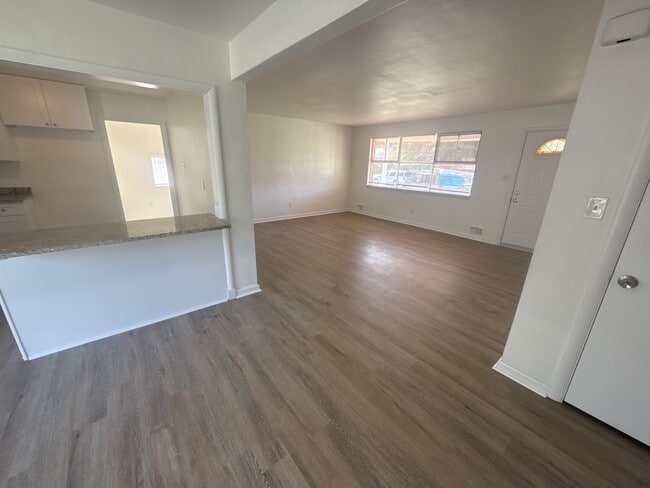Building Photo - 8324 Kanter Ave