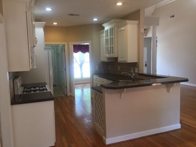 Foto del edificio - First floor living in Villages of Westminster in Williamsburg VA, Available February 2026!