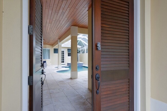 Building Photo - 9190 Spring Time Dr