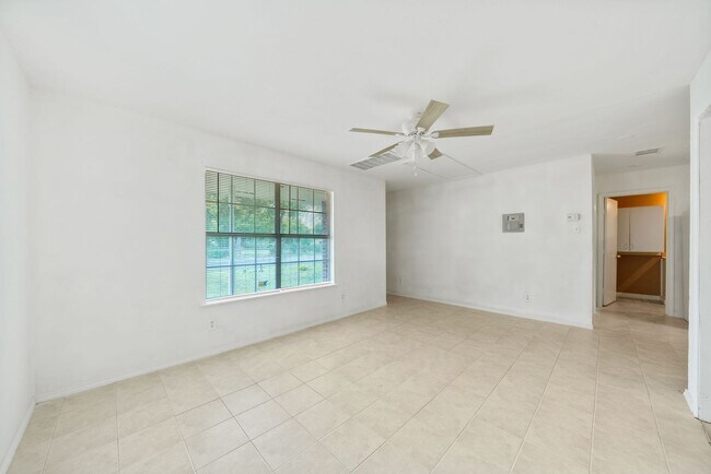 Foto del edificio - 2 Bedroom 1 Bathroom located in Lincoln He...