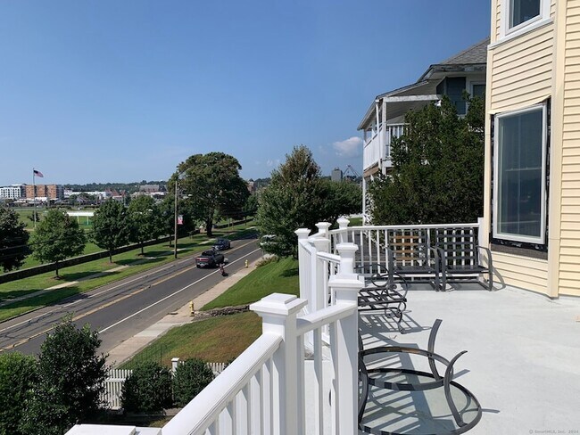 Foto del edificio - 35 Seaview Ave