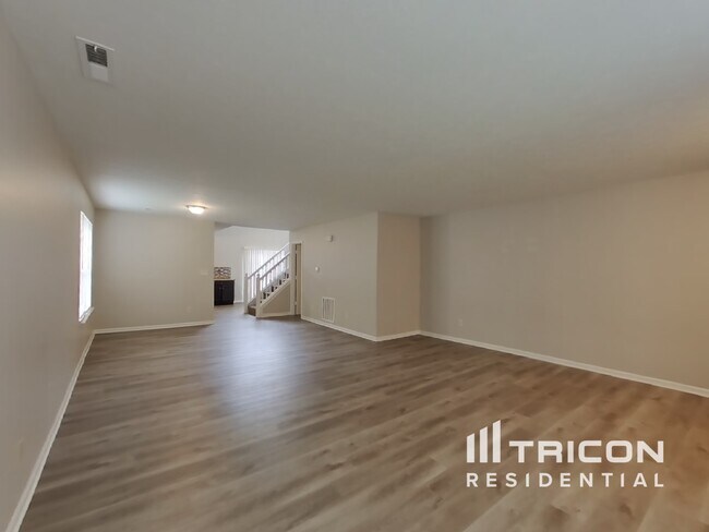 Building Photo - 639 Geronimo Dr