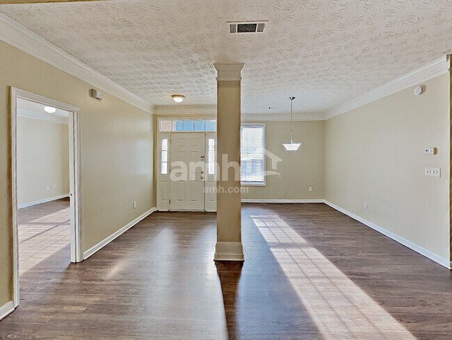 Foto del edificio - 2319 Clipper Lane