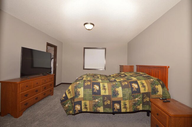 Foto del edificio - 912 Palm Cir