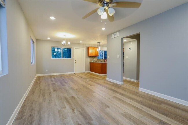 Foto del edificio - 1277 Goodwin Rd NE