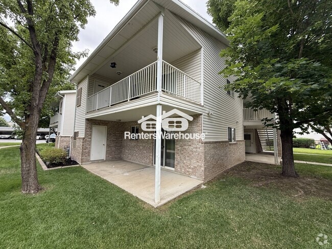 Building Photo - 2421 N 400 W