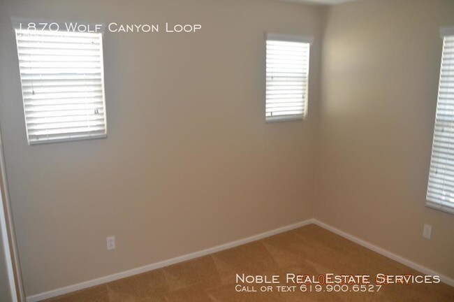 Building Photo - 1870 Wolf Canyon Loop