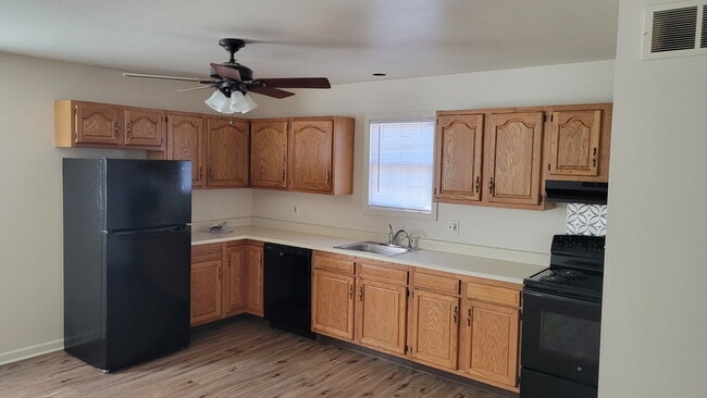 Foto del edificio - 1464 N 11th St