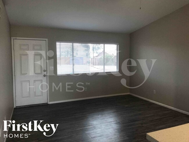 Building Photo - 1444 N Ananea