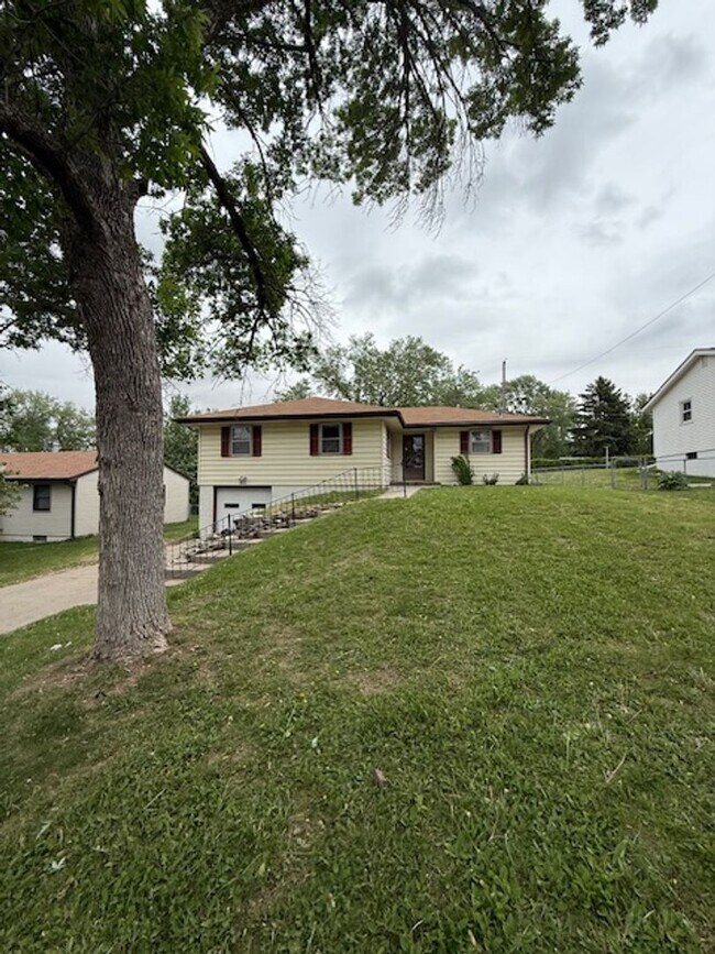 Photo - Benson 3 Bedroom! House