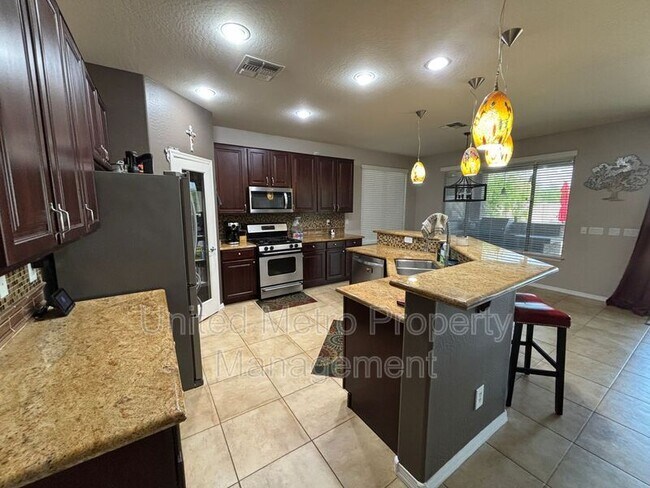 Building Photo - 4626 W Rolling Rock Dr