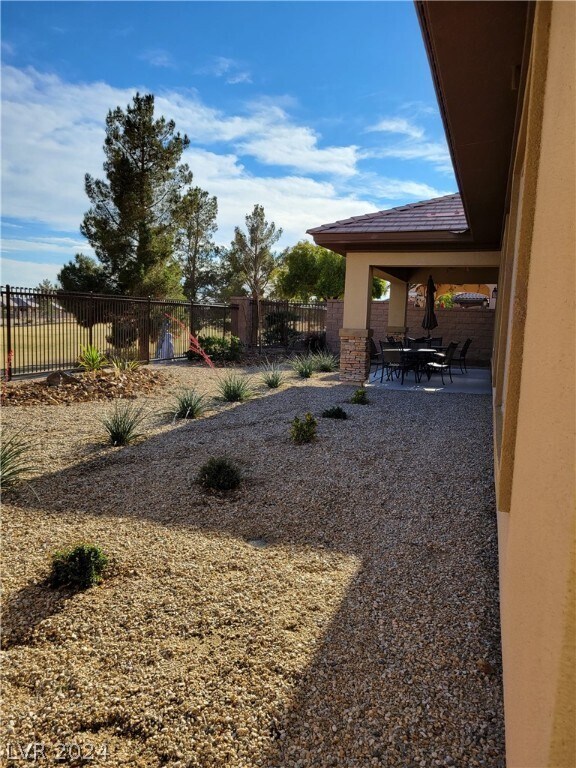 Building Photo - 7412 Redhead Dr