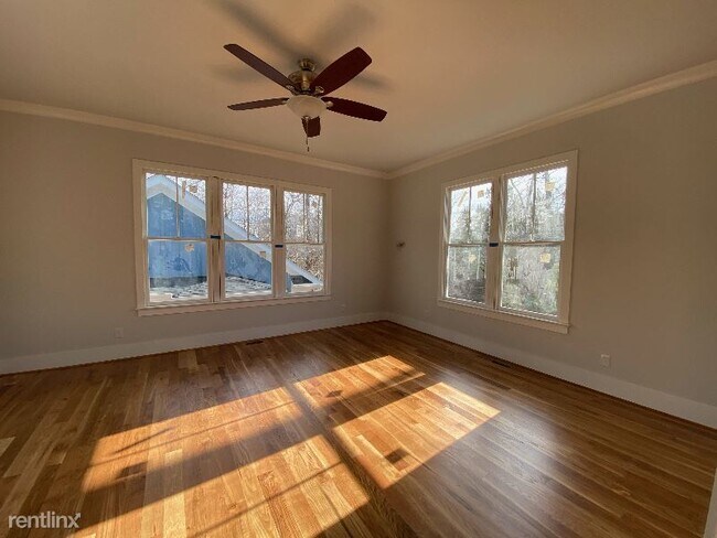 Building Photo - 3 br, 3.5 bath House - 105 Piano St