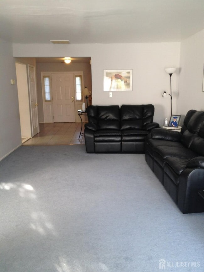 Building Photo - 138 Colony Club Dr