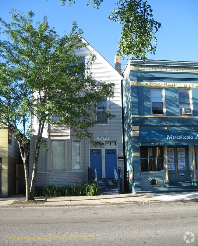 Building Photo - 2321 W Belmont Ave
