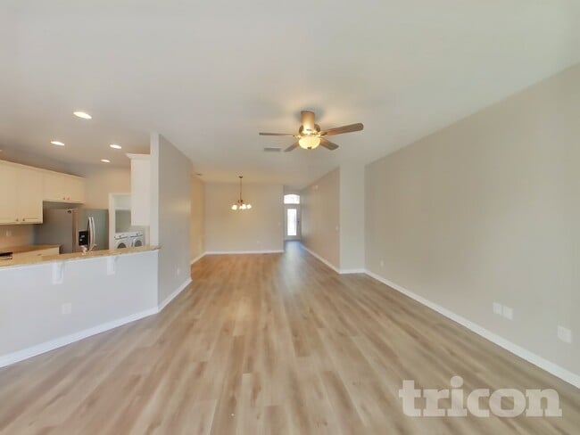 Building Photo - 12423 Ridgedale Dr