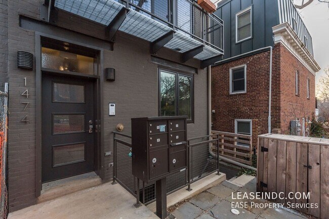 Building Photo - 1474 Belmont St NW