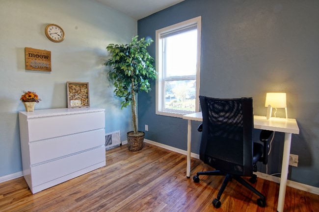 Building Photo - 6556 Cleopatra Pl NW