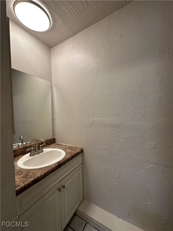 Foto del edificio - 2210 Cantor Ln