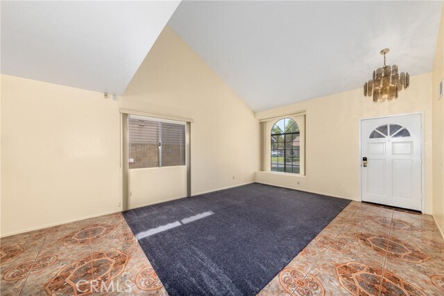 Foto del edificio - 631 N Driftwood Ave