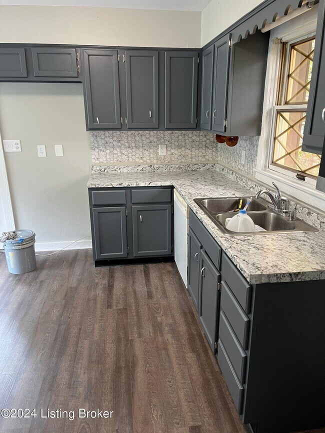 Building Photo - 9109 Marse Henry Dr