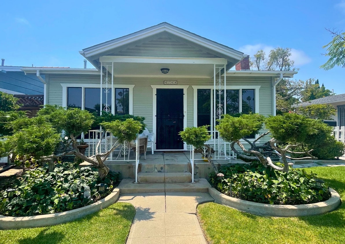 Primary Photo - 4742 Idaho St