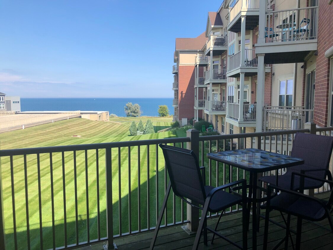 Balcony w/ Lake View - 4100 S Lake Dr